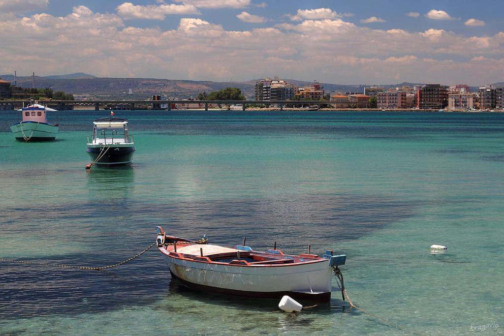 B&B Mare Di Augusta La Finestra Sul Porto المظهر الخارجي الصورة