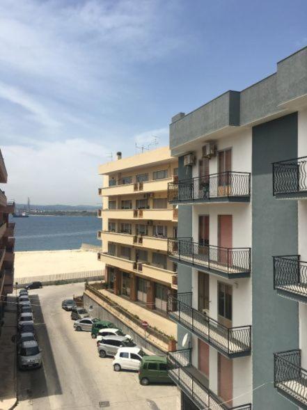 B&B Mare Di Augusta La Finestra Sul Porto المظهر الخارجي الصورة